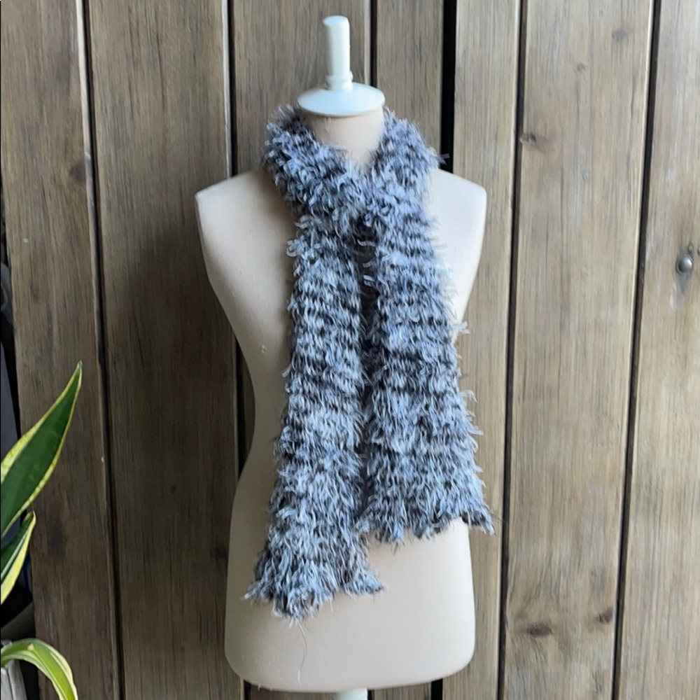 Magic scarf 🆕 in black/gray/silver tone